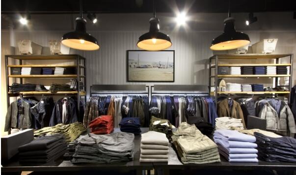 ������װ�����