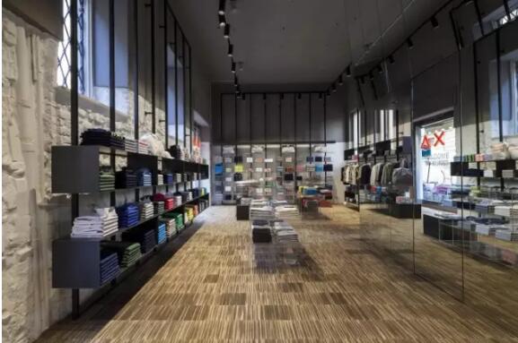 ������װ��װ��