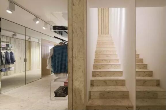 ������װ��װ��