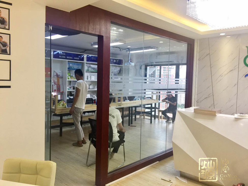 �������ĸ�װ�޹�˾��һ��2