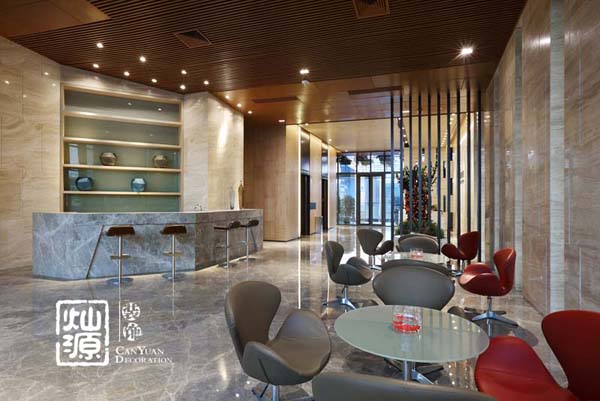 ѡ����ʵ�����д��¥װ�޹�˾������Ҫ2