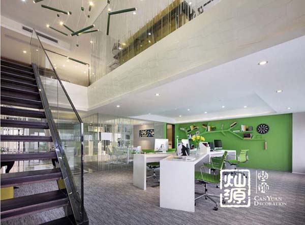 �����칫loftװ��˭�Ϻ�