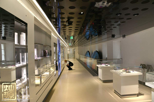 ����װ��