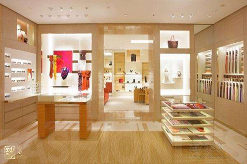 ����װ��