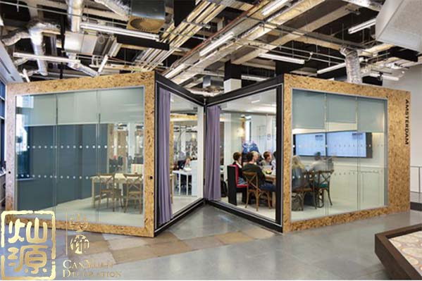 �ɽ��Ͱ칫��