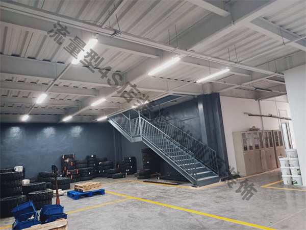 广西合力叉车4s店装修实景图—灿源装饰 广西合力叉车4s店装修实景图—灿源装饰